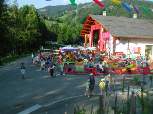 Esplanade de l'Espace Grand-Bo durant le festival "Au bonheur des Mômes"